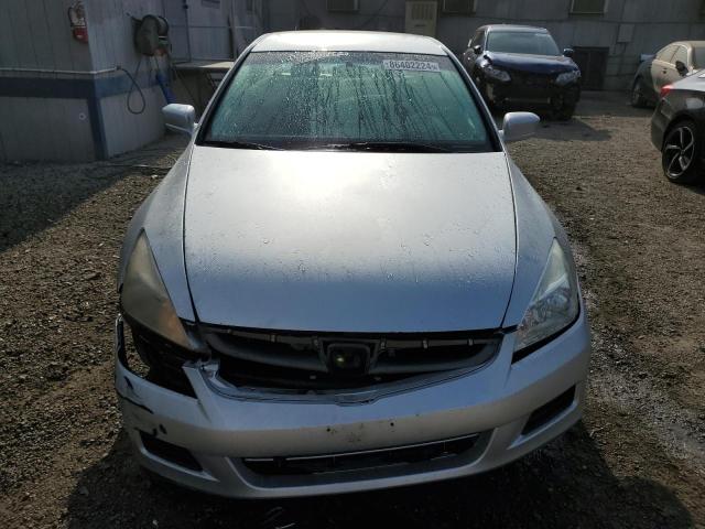 Photo 4 VIN: 1HGCM561X7A204132 - HONDA ACCORD VAL 