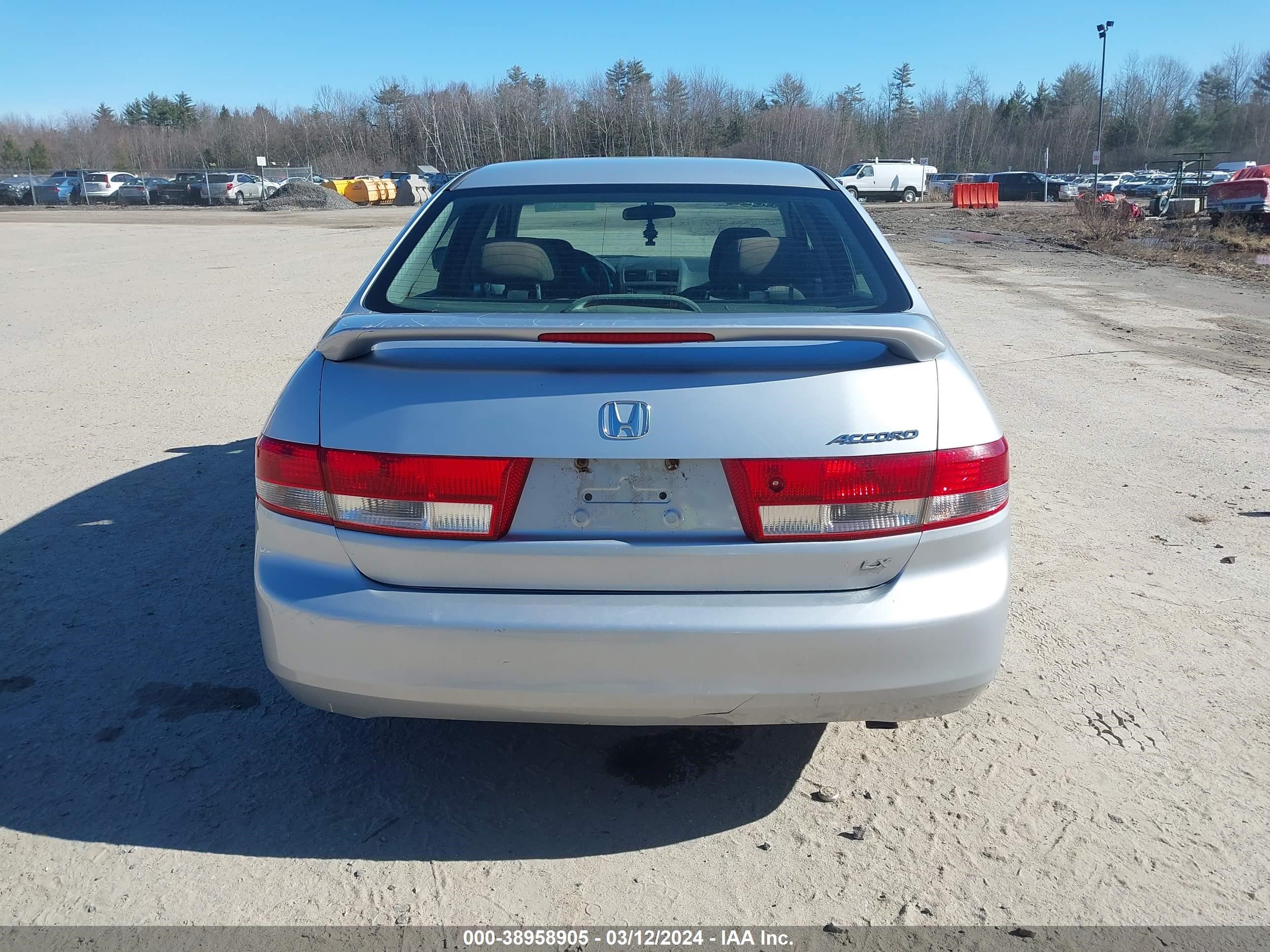 Photo 14 VIN: 1HGCM56304A034070 - HONDA ACCORD 