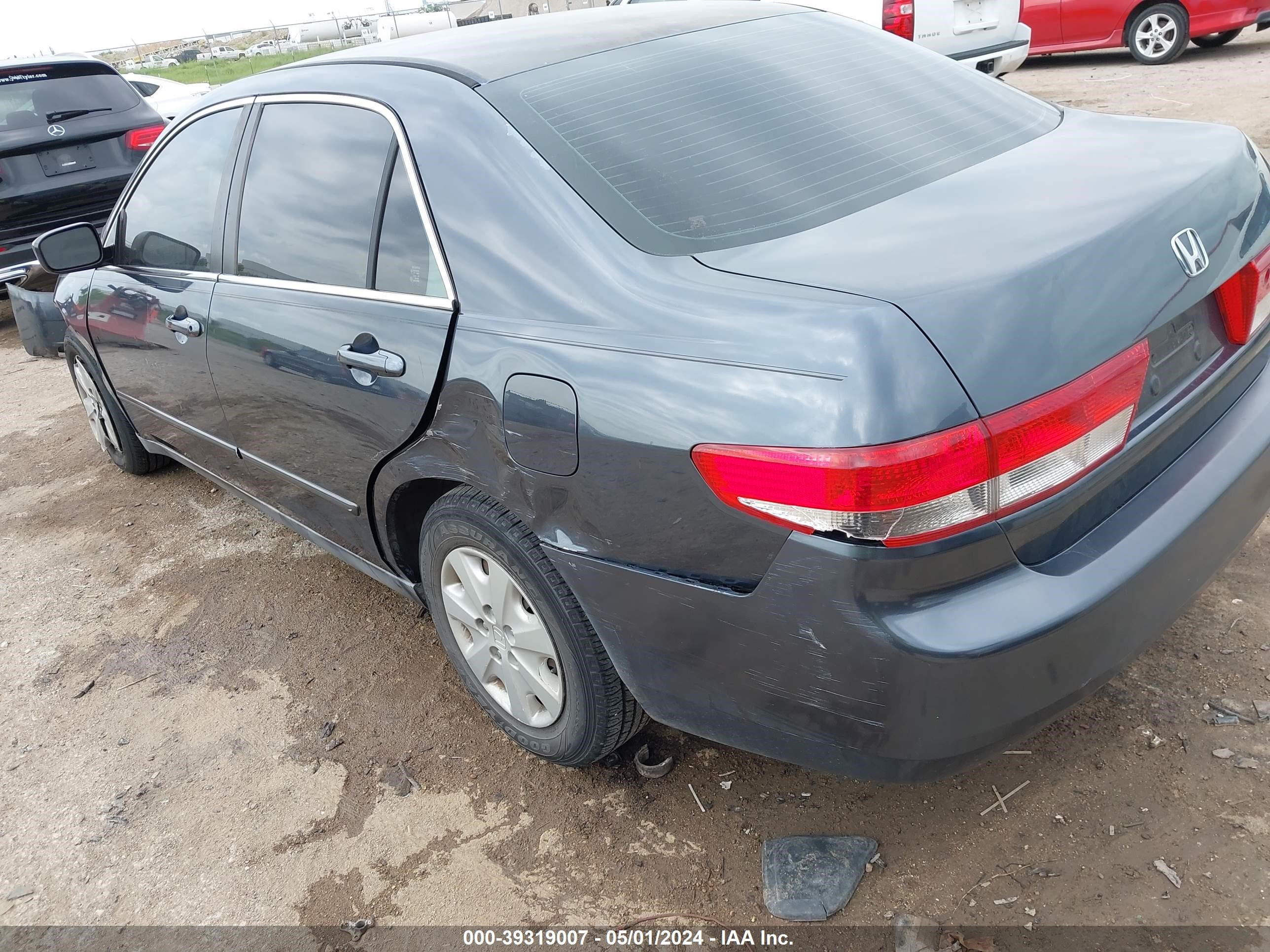 Photo 5 VIN: 1HGCM56304A040810 - HONDA ACCORD 