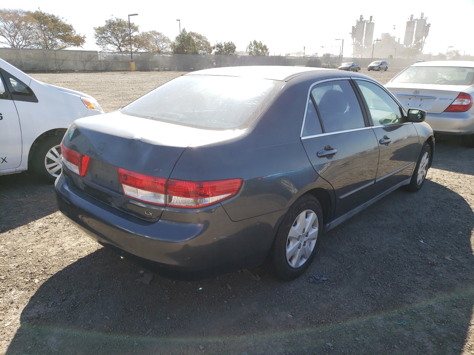 Photo 3 VIN: 1HGCM56304A144407 - HONDA ACCORD LX 