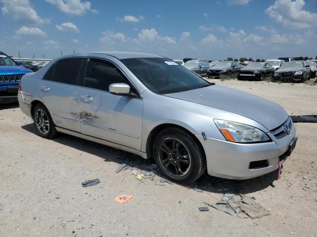 Photo 3 VIN: 1HGCM56306A070506 - HONDA ACCORD SE 