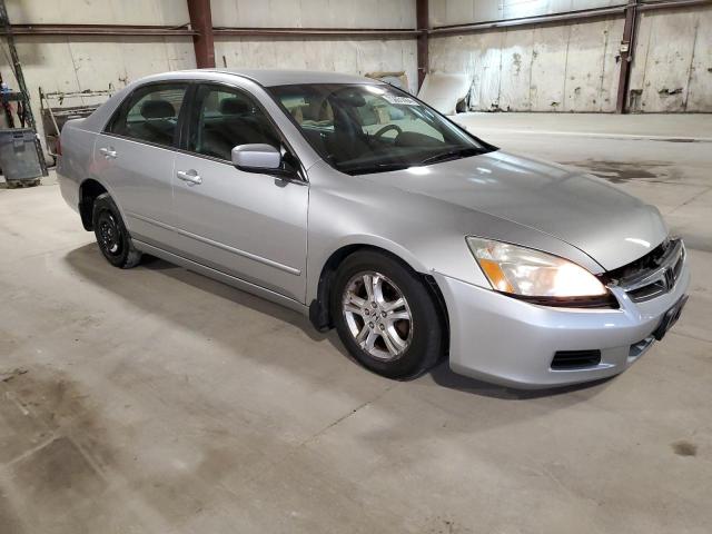 Photo 3 VIN: 1HGCM56307A136408 - HONDA ACCORD SE 