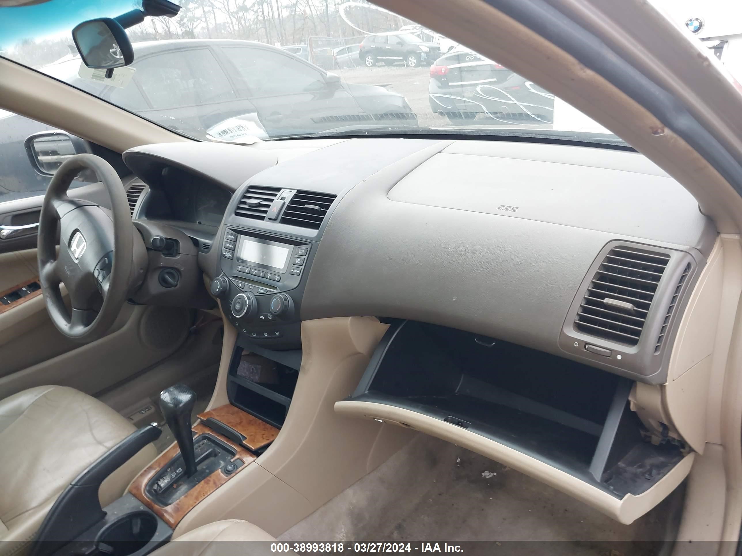 Photo 4 VIN: 1HGCM56314A039889 - HONDA ACCORD 