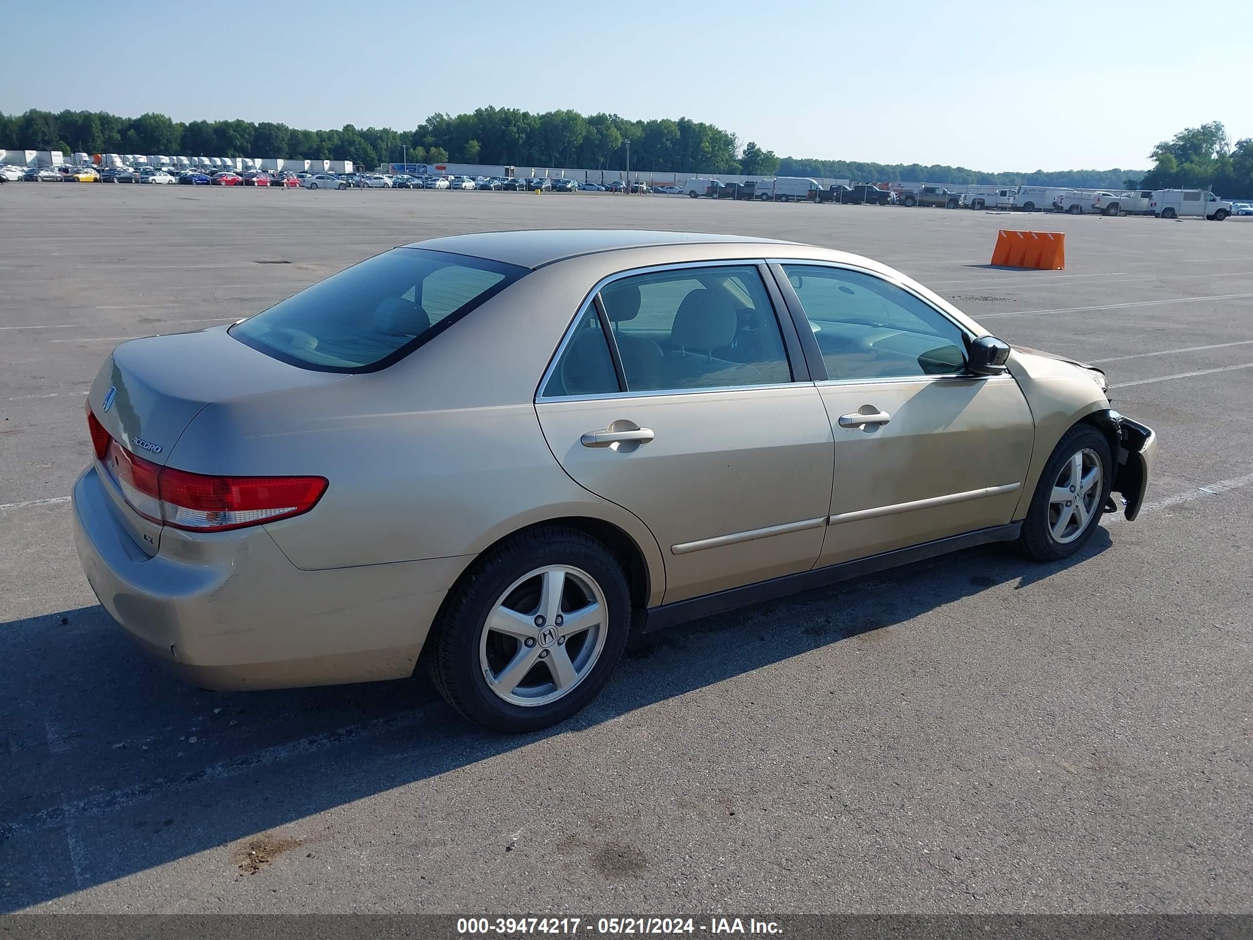 Photo 3 VIN: 1HGCM56314A055395 - HONDA ACCORD 