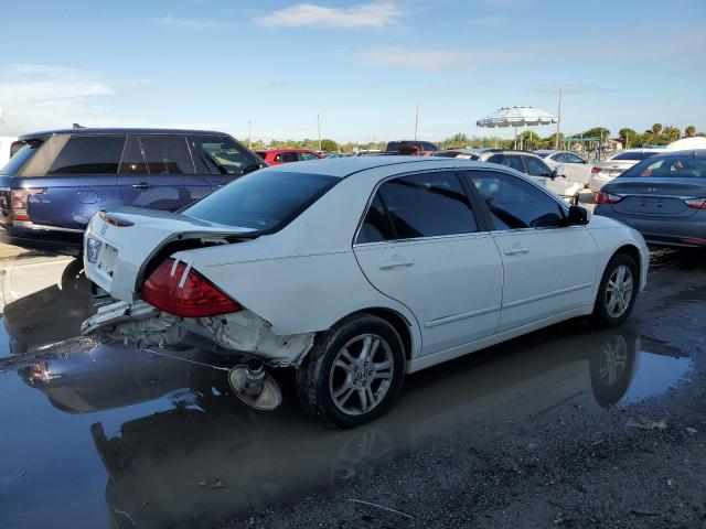 Photo 2 VIN: 1HGCM56316A026952 - HONDA ACCORD SE 