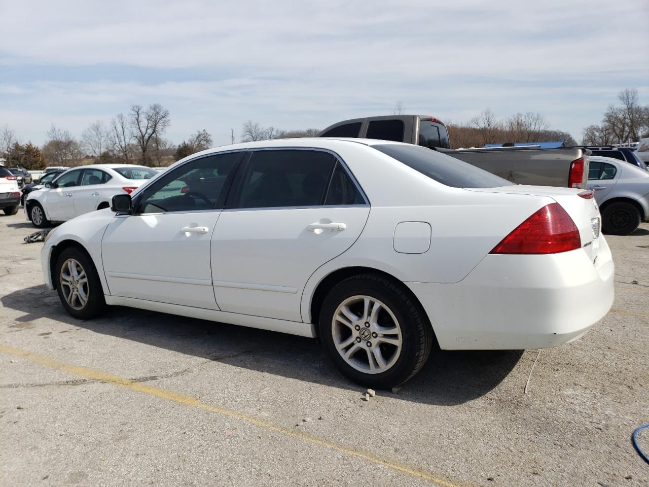 Photo 1 VIN: 1HGCM56316A092143 - HONDA ACCORD 