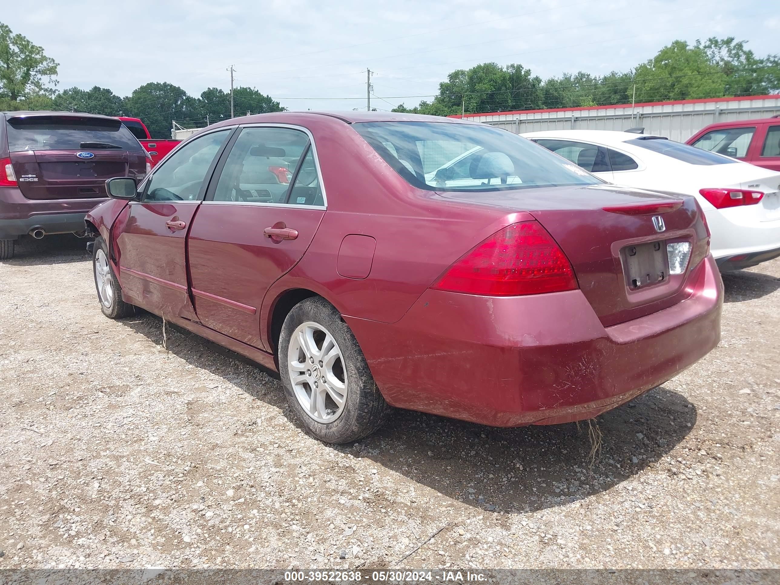 Photo 2 VIN: 1HGCM56316A160988 - HONDA ACCORD 