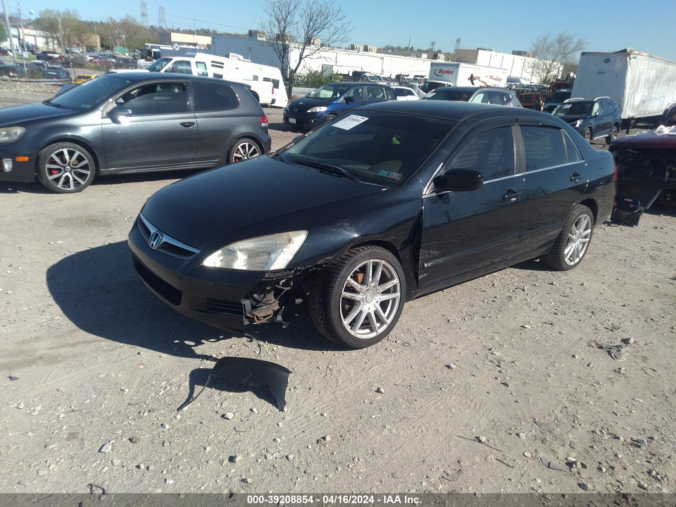 Photo 1 VIN: 1HGCM56317A067597 - HONDA ACCORD 