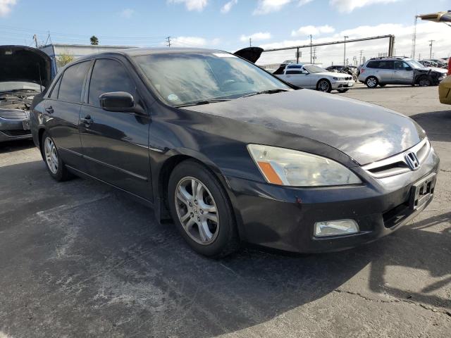 Photo 3 VIN: 1HGCM56317A081886 - HONDA ACCORD SE 