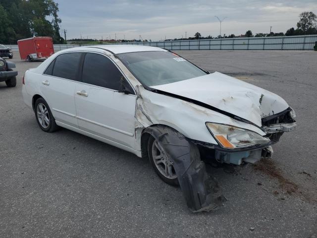 Photo 3 VIN: 1HGCM56317A081922 - HONDA ACCORD SE 