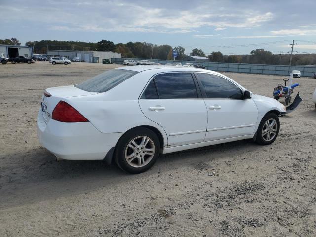 Photo 2 VIN: 1HGCM56317A137115 - HONDA ACCORD SE 