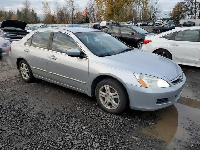 Photo 3 VIN: 1HGCM56317A180580 - HONDA ACCORD 