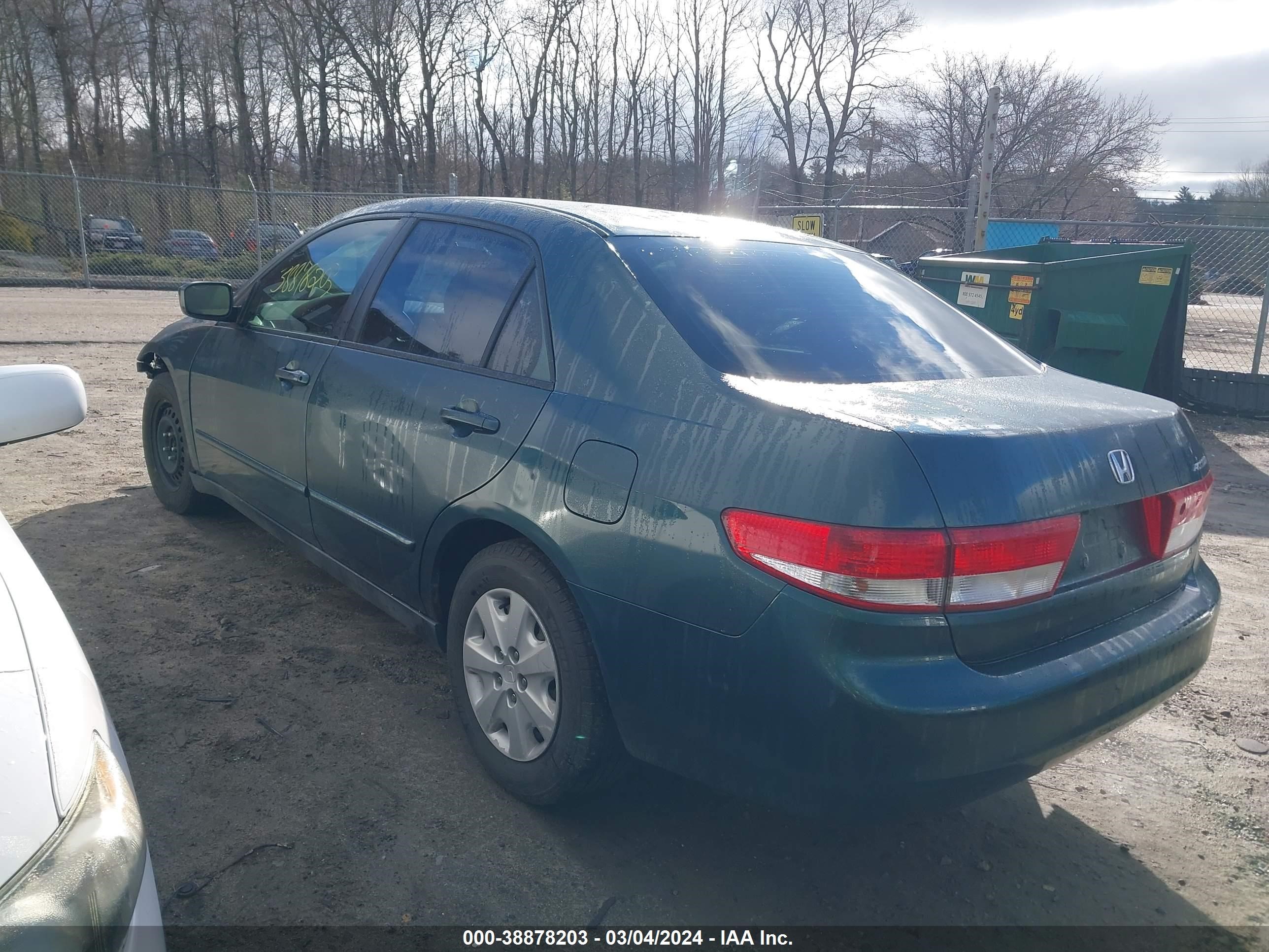 Photo 2 VIN: 1HGCM56323A052858 - HONDA ACCORD 