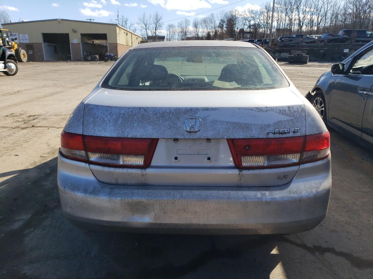 Photo 5 VIN: 1HGCM56323A106000 - HONDA ACCORD 