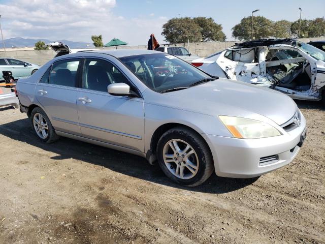 Photo 3 VIN: 1HGCM56326A049916 - HONDA ACCORD 