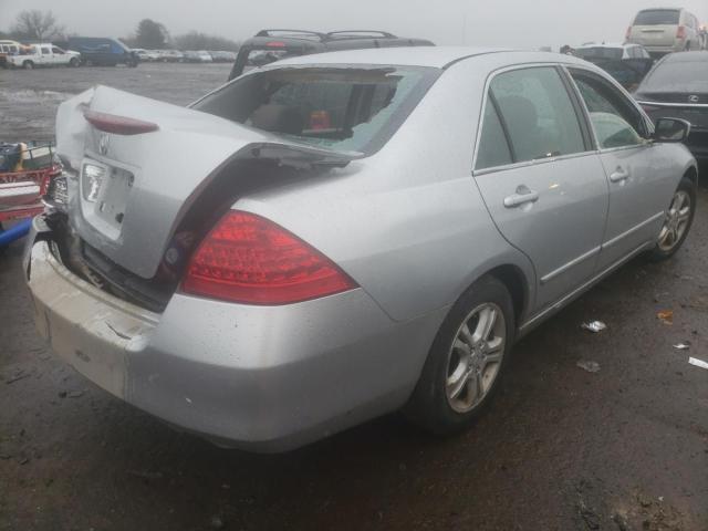 Photo 3 VIN: 1HGCM56327A137401 - HONDA ACCORD SE 