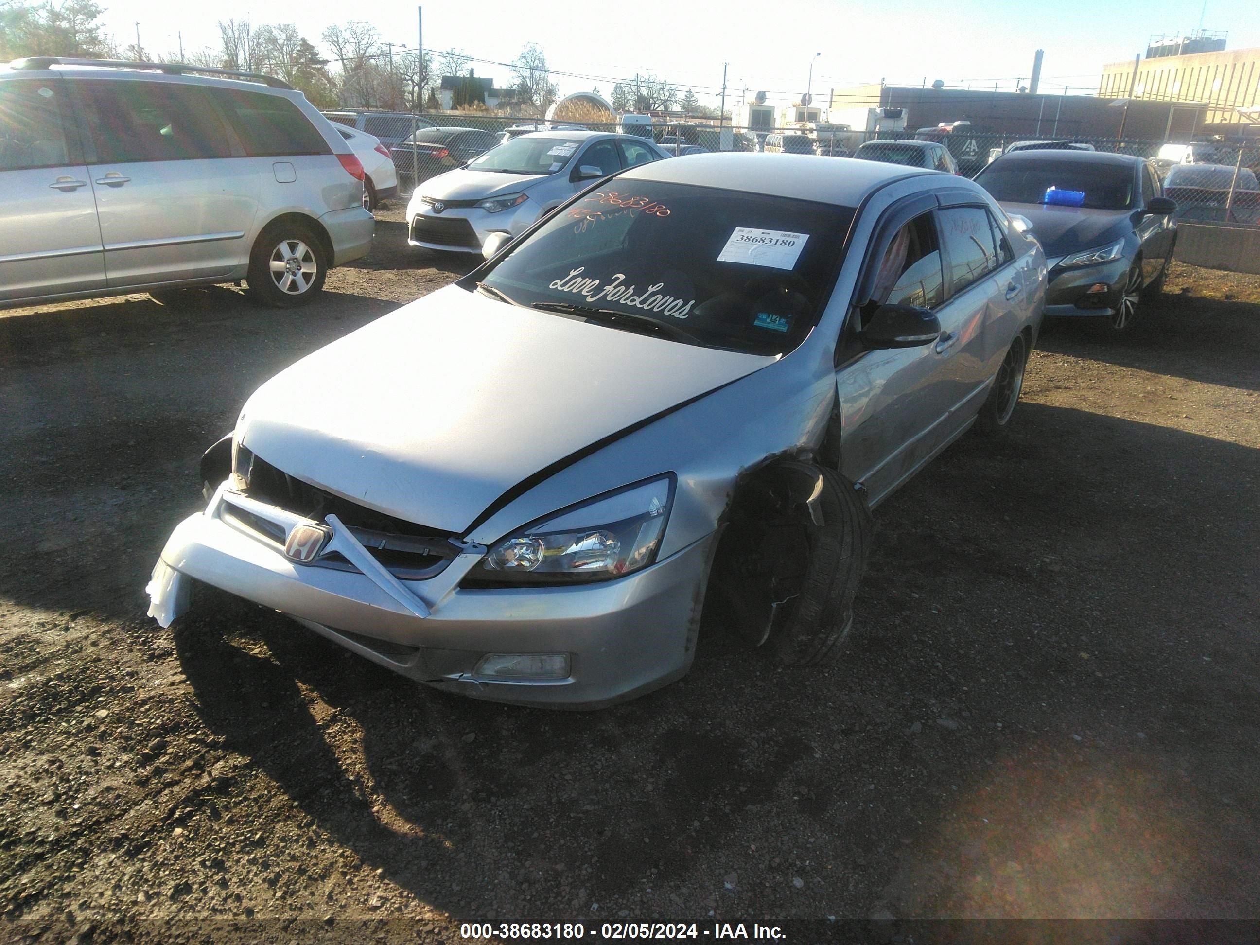 Photo 1 VIN: 1HGCM56336A156523 - HONDA ACCORD 