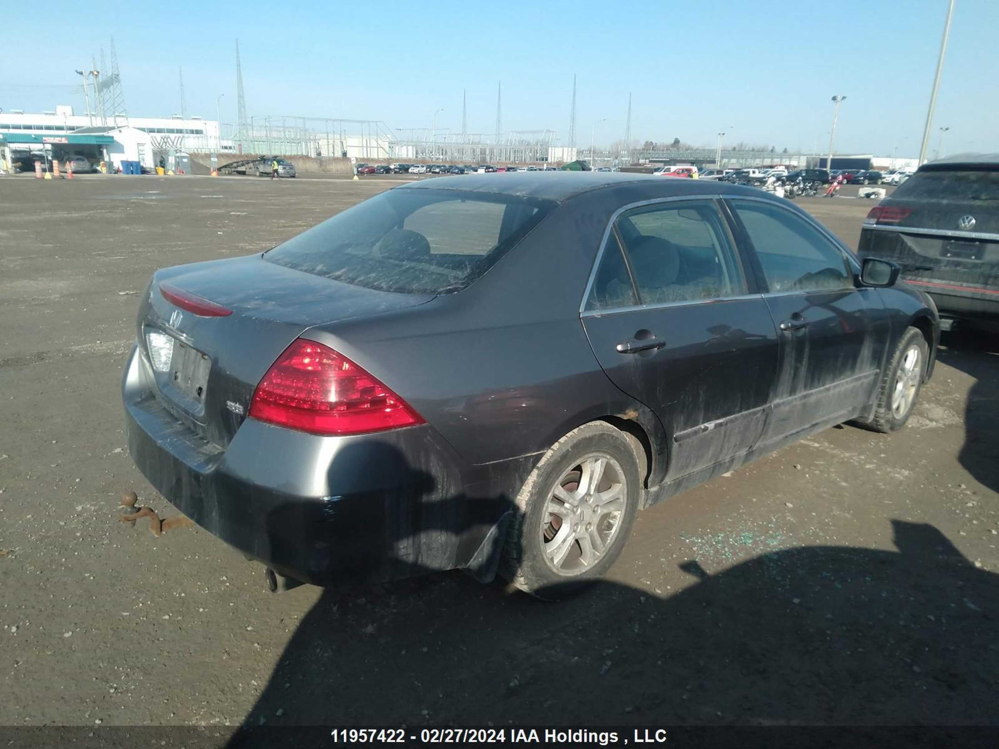 Photo 3 VIN: 1HGCM56336A810159 - HONDA ACCORD 