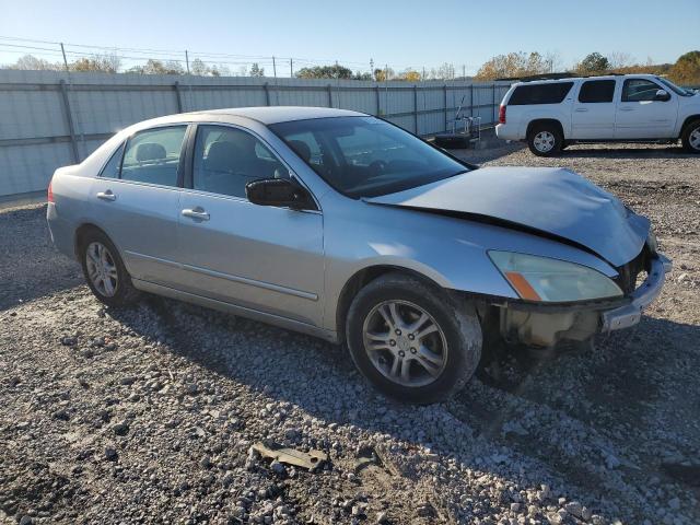 Photo 3 VIN: 1HGCM56337A119036 - HONDA ACCORD SE 