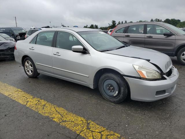 Photo 3 VIN: 1HGCM56337A226300 - HONDA ACCORD SE 