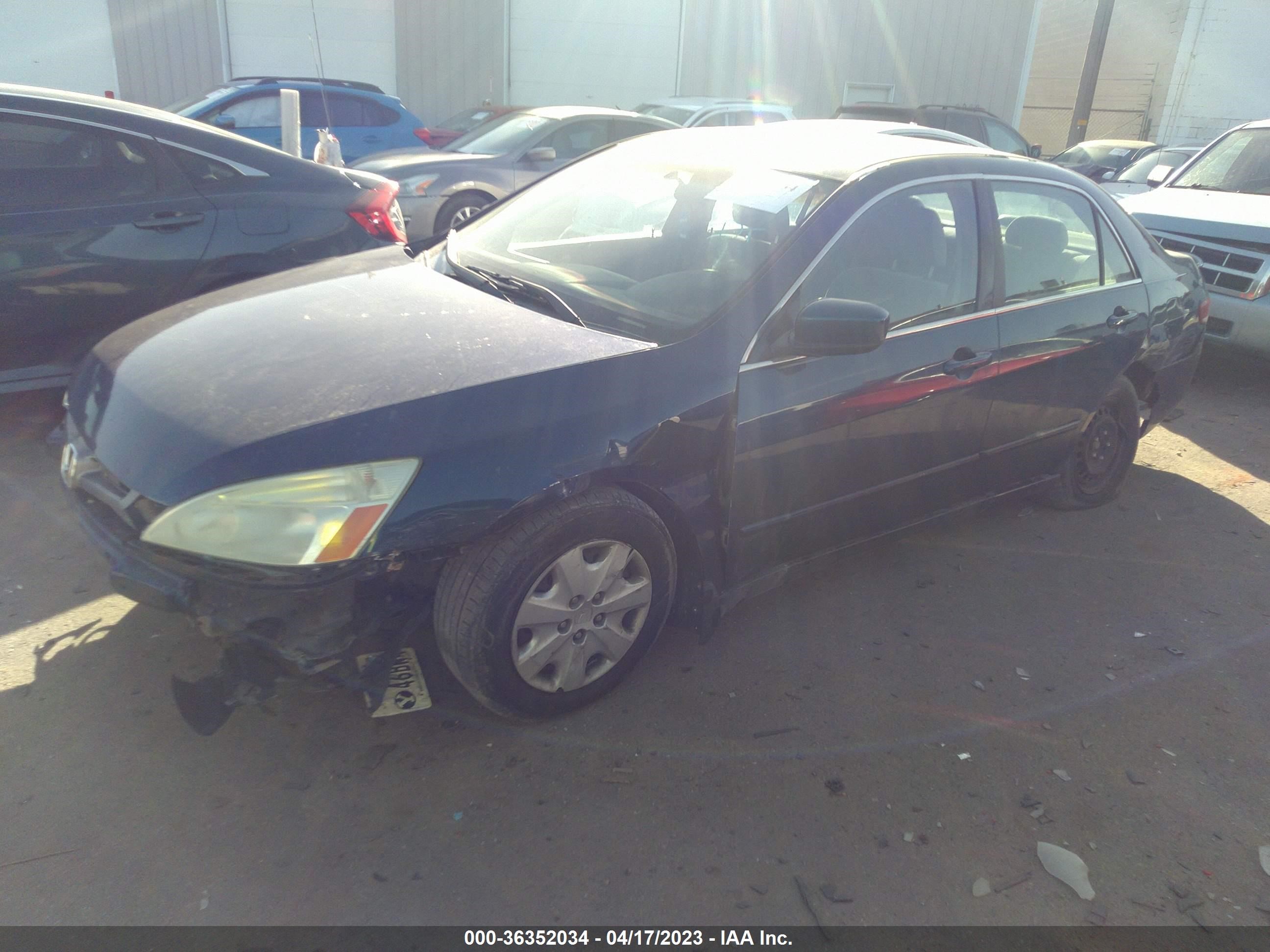 Photo 1 VIN: 1HGCM56343A113935 - HONDA ACCORD 