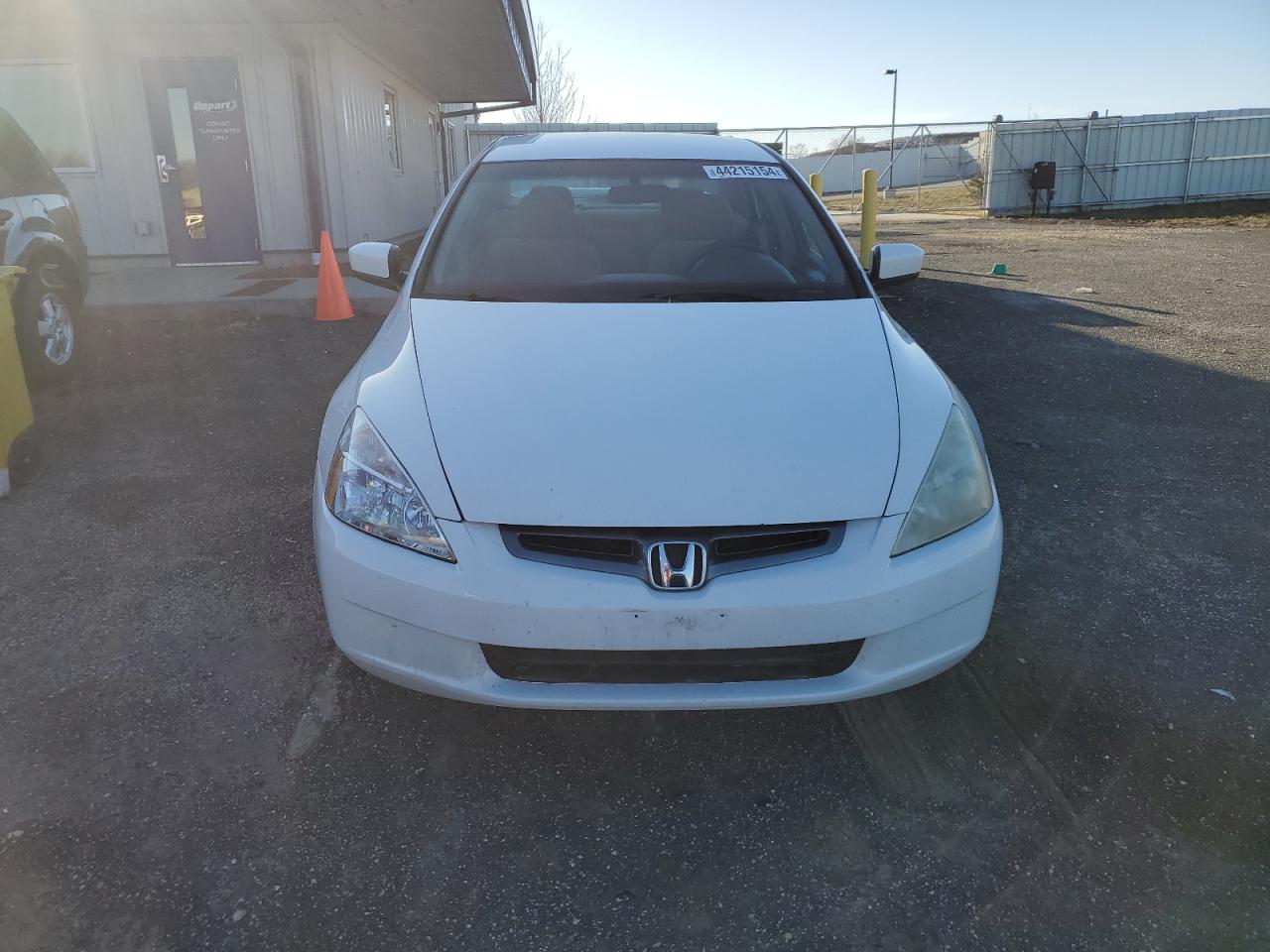 Photo 4 VIN: 1HGCM56344A156401 - HONDA ACCORD 