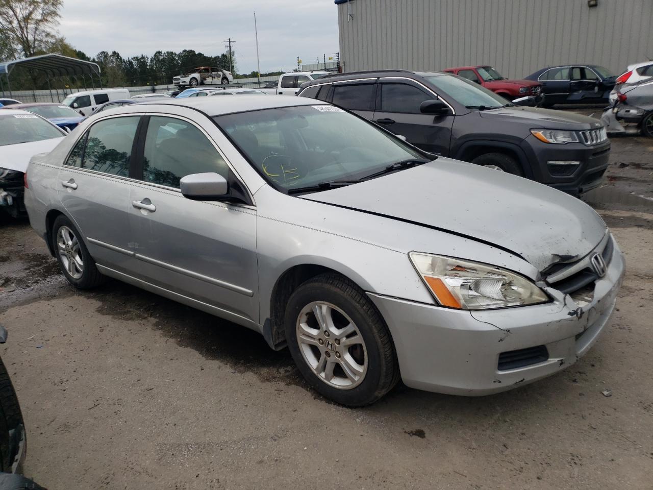 Photo 3 VIN: 1HGCM56346A033720 - HONDA ACCORD 