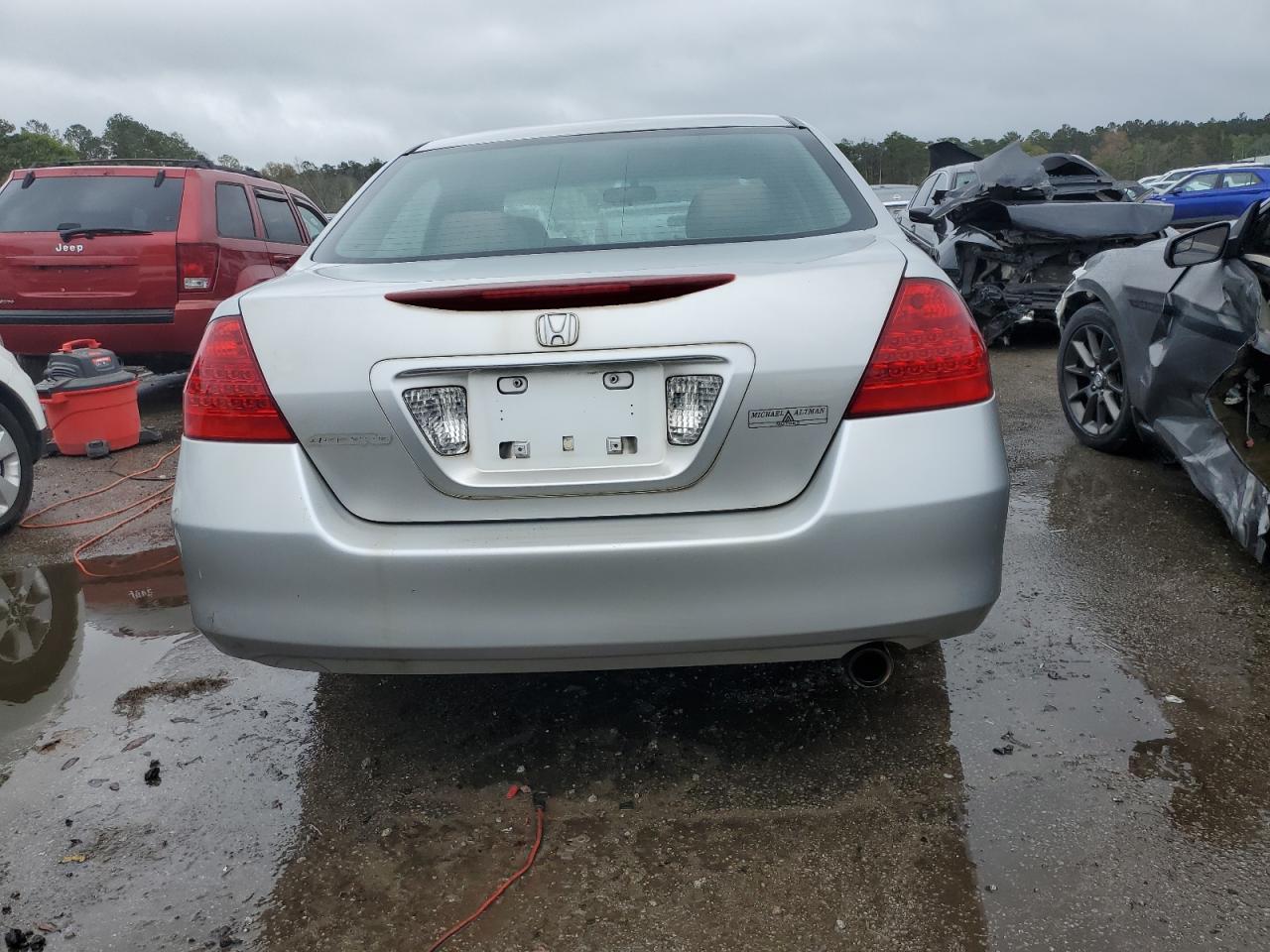 Photo 5 VIN: 1HGCM56346A033720 - HONDA ACCORD 