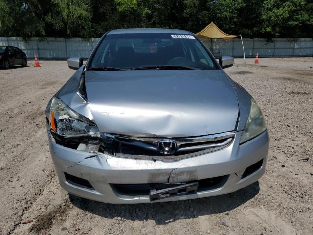 Photo 4 VIN: 1HGCM56346A150715 - HONDA ACCORD SE 