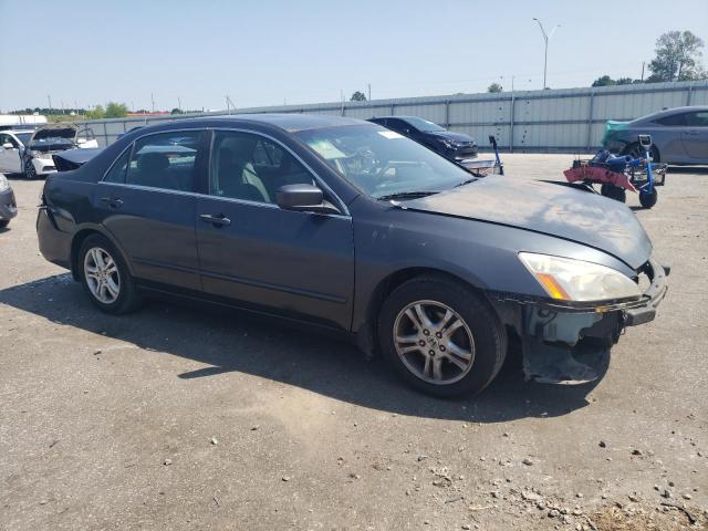 Photo 3 VIN: 1HGCM56346A186517 - HONDA ACCORD SE 