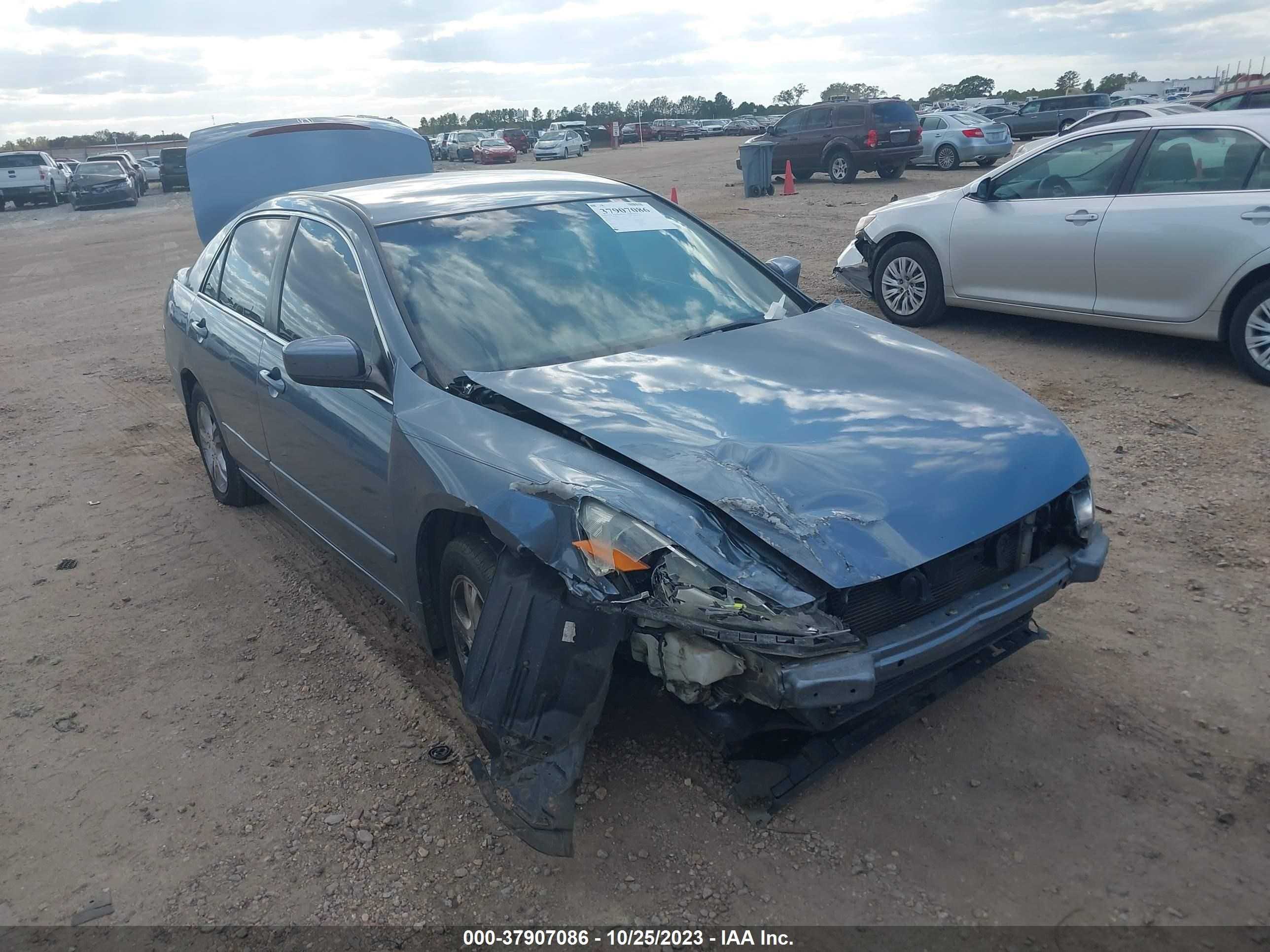 Photo 0 VIN: 1HGCM56347A053192 - HONDA ACCORD 