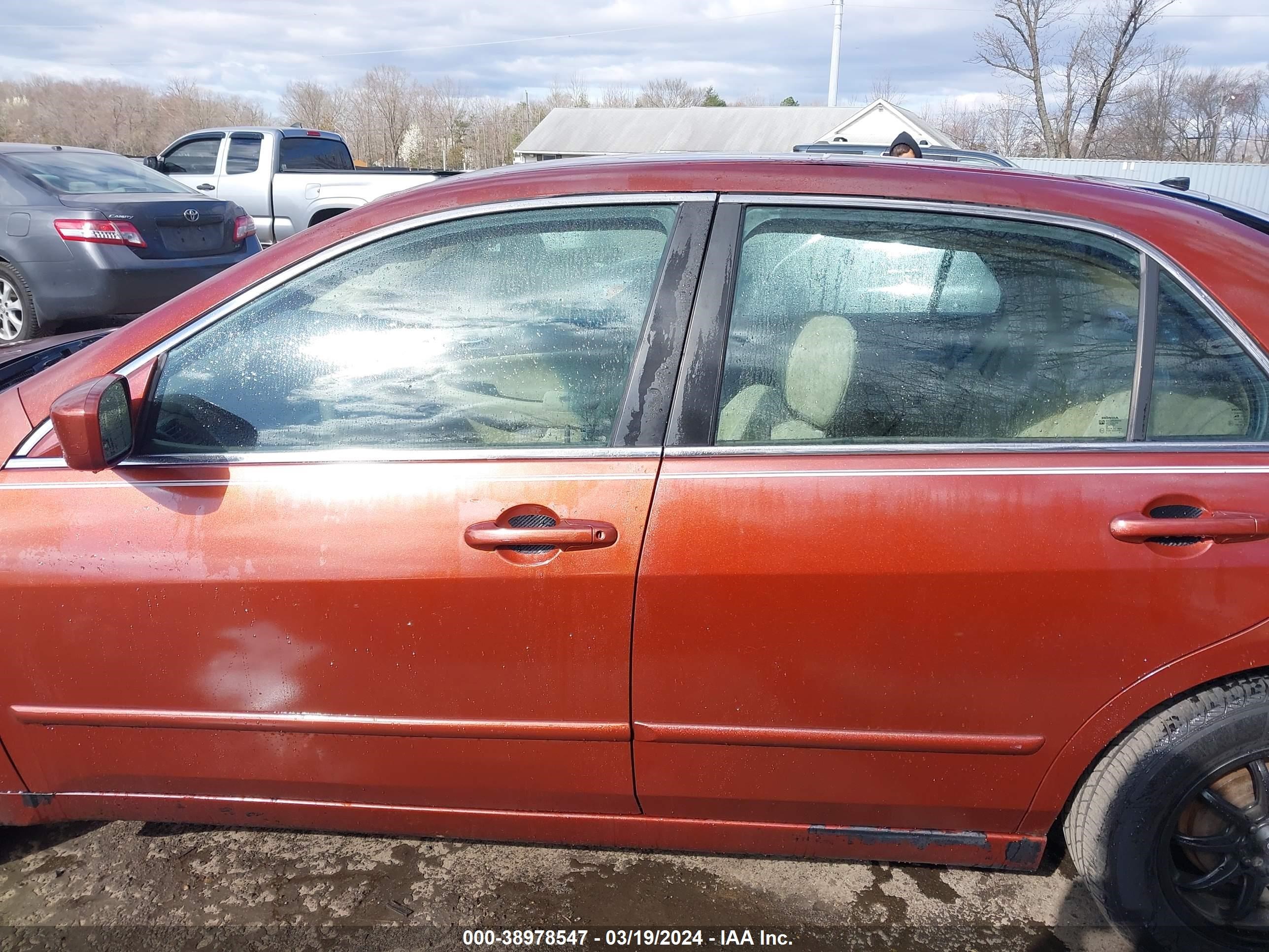 Photo 13 VIN: 1HGCM56354A072975 - HONDA ACCORD 