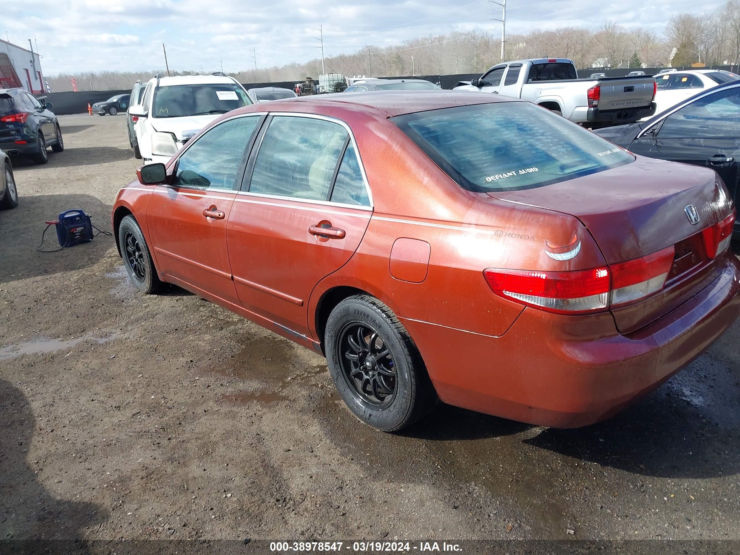 Photo 2 VIN: 1HGCM56354A072975 - HONDA ACCORD 