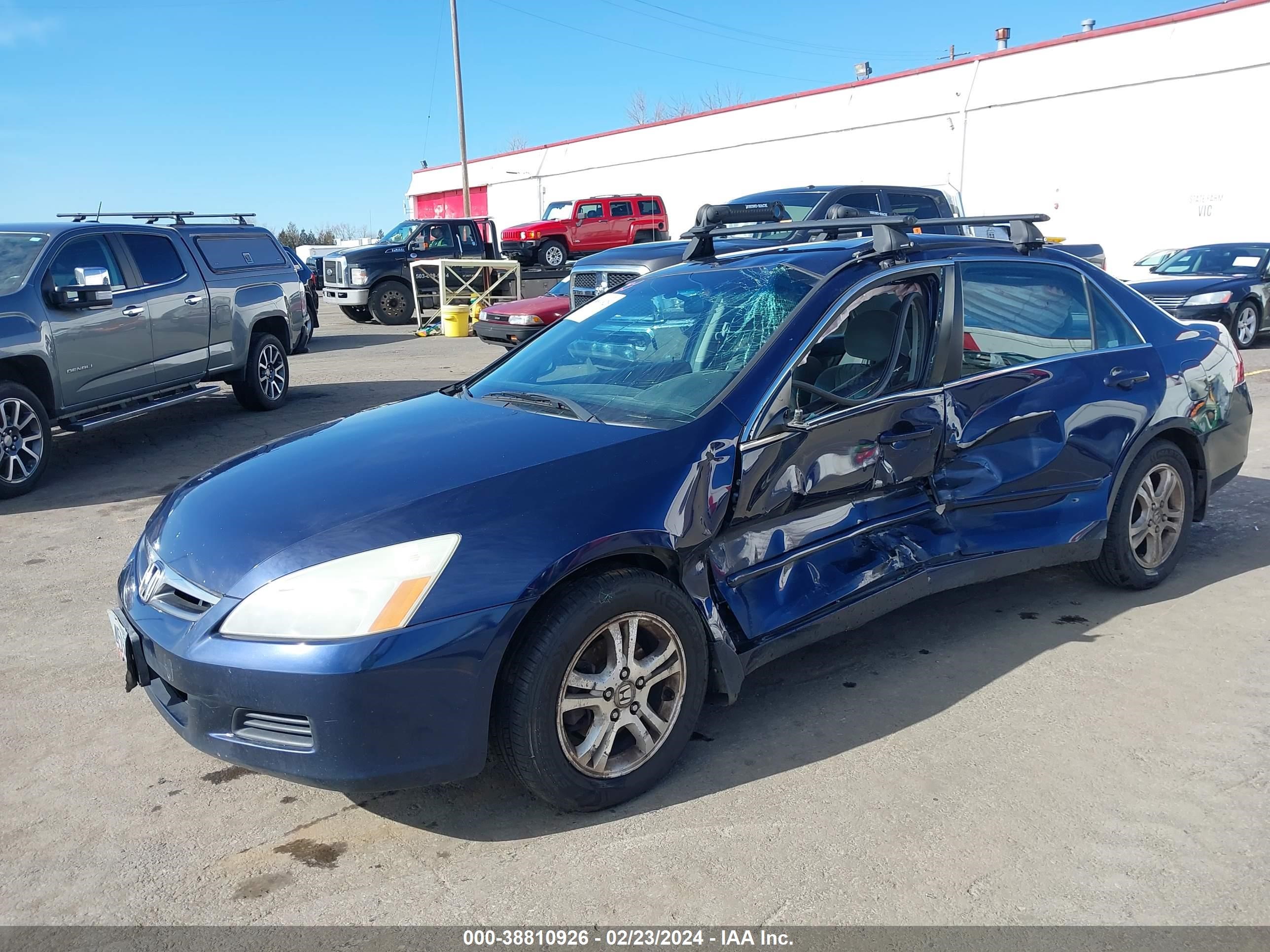 Photo 1 VIN: 1HGCM56356A008566 - HONDA ACCORD 