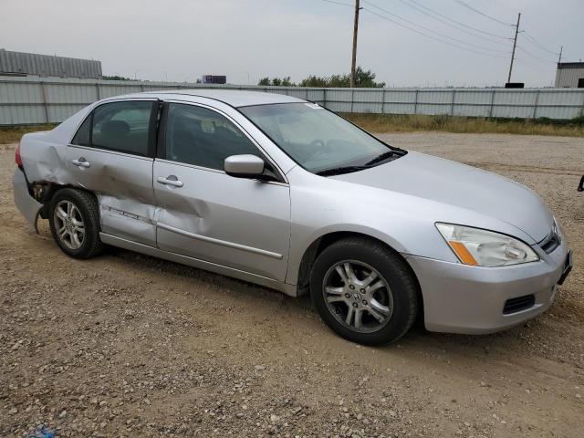 Photo 3 VIN: 1HGCM56356A114080 - HONDA ACCORD SE 