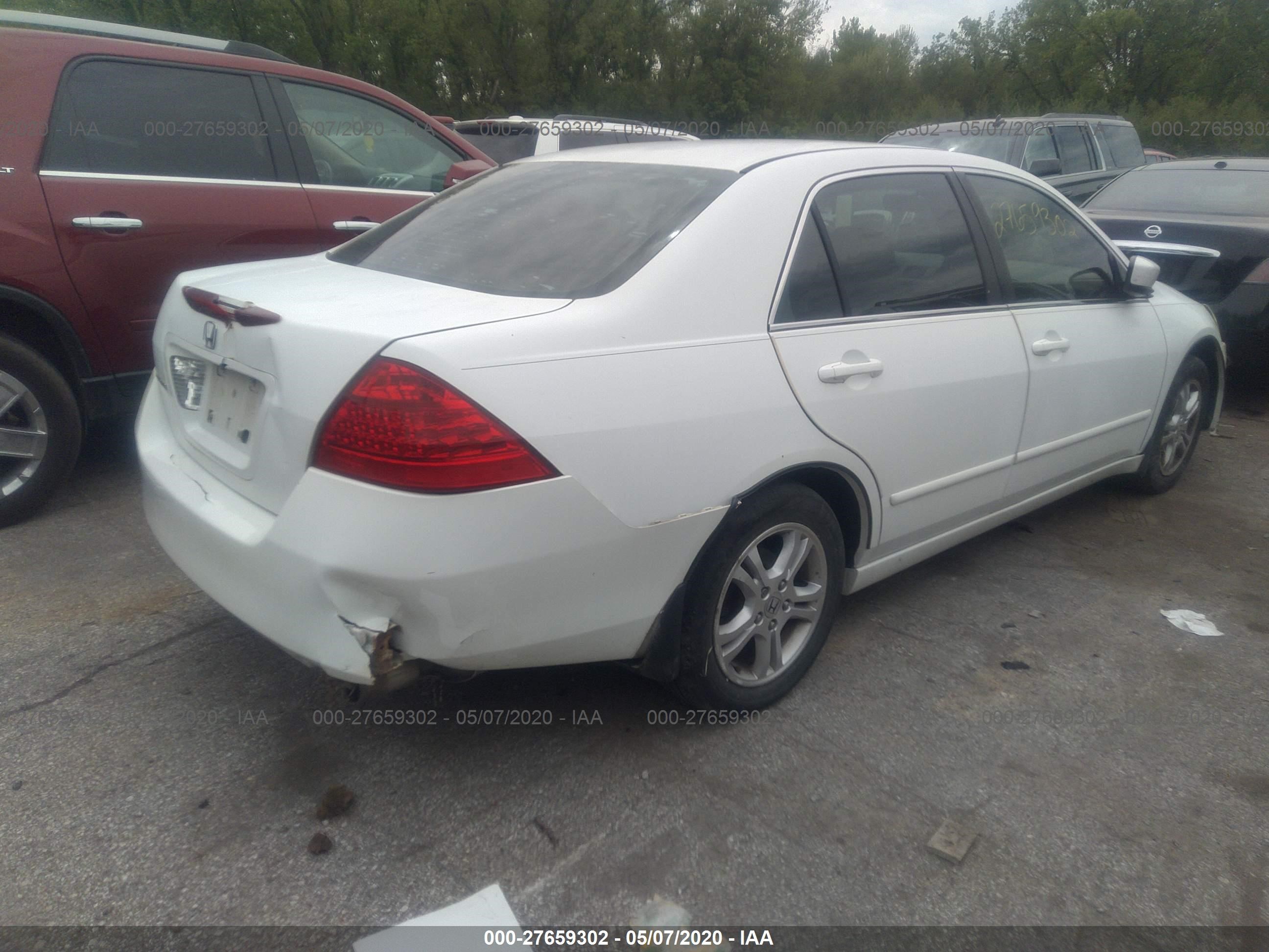 Photo 3 VIN: 1HGCM56357A119006 - HONDA ACCORD 