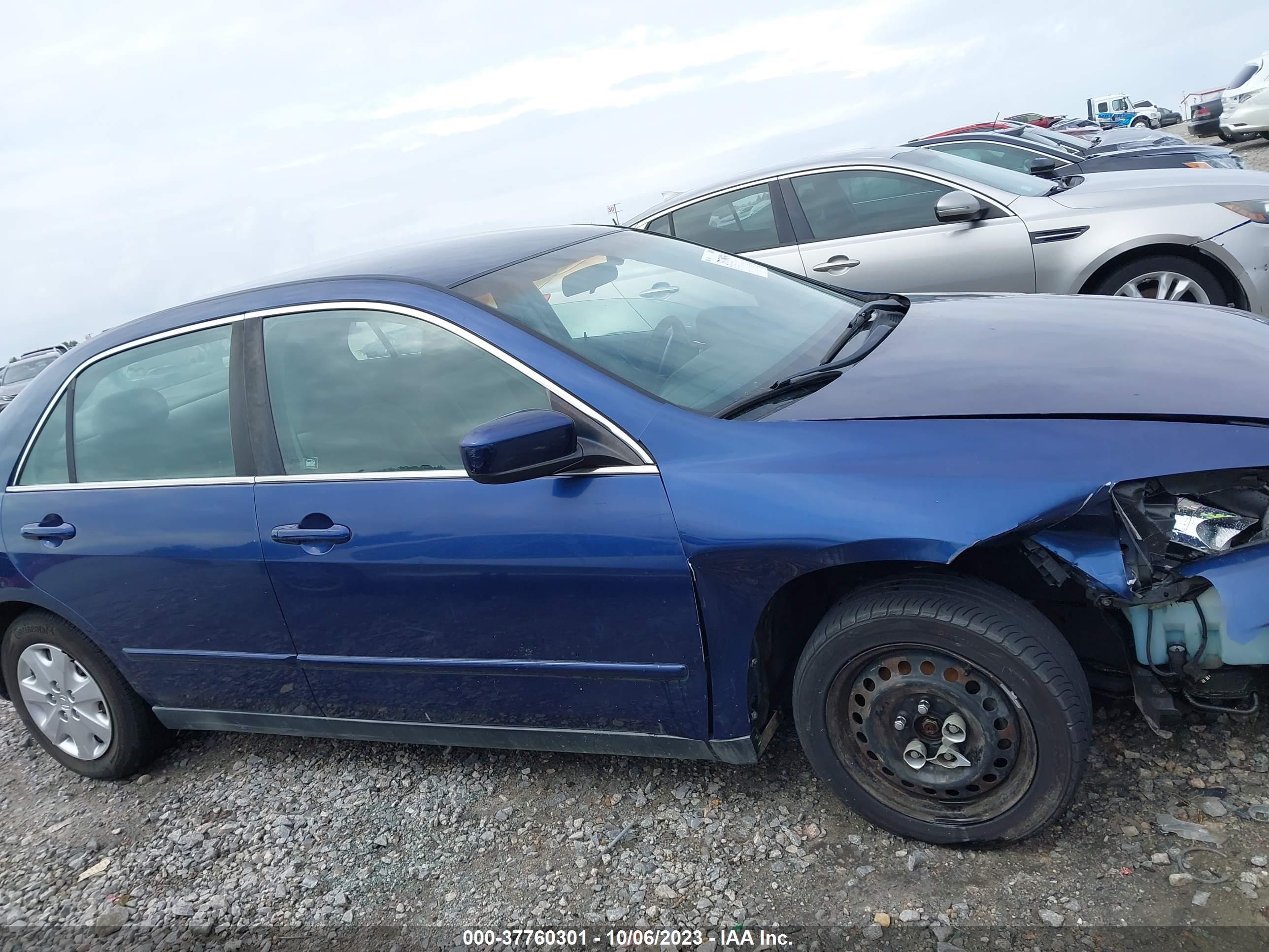 Photo 12 VIN: 1HGCM56363A033634 - HONDA ACCORD 