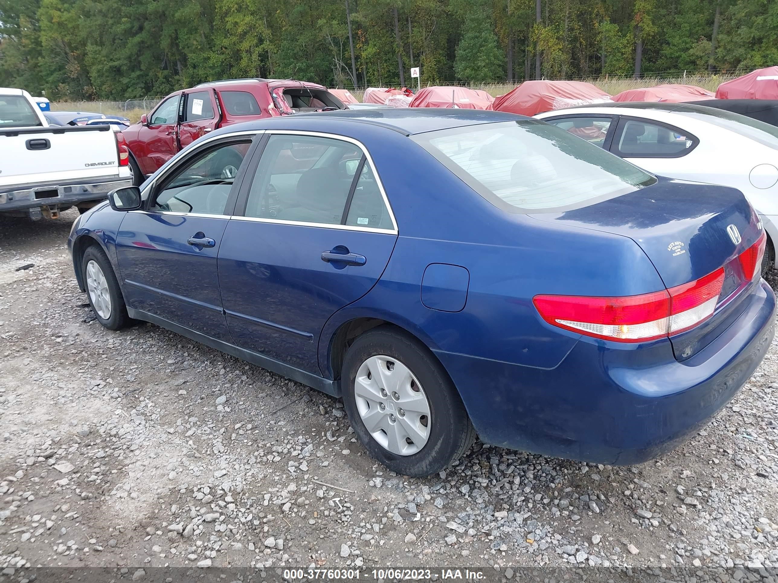 Photo 2 VIN: 1HGCM56363A033634 - HONDA ACCORD 