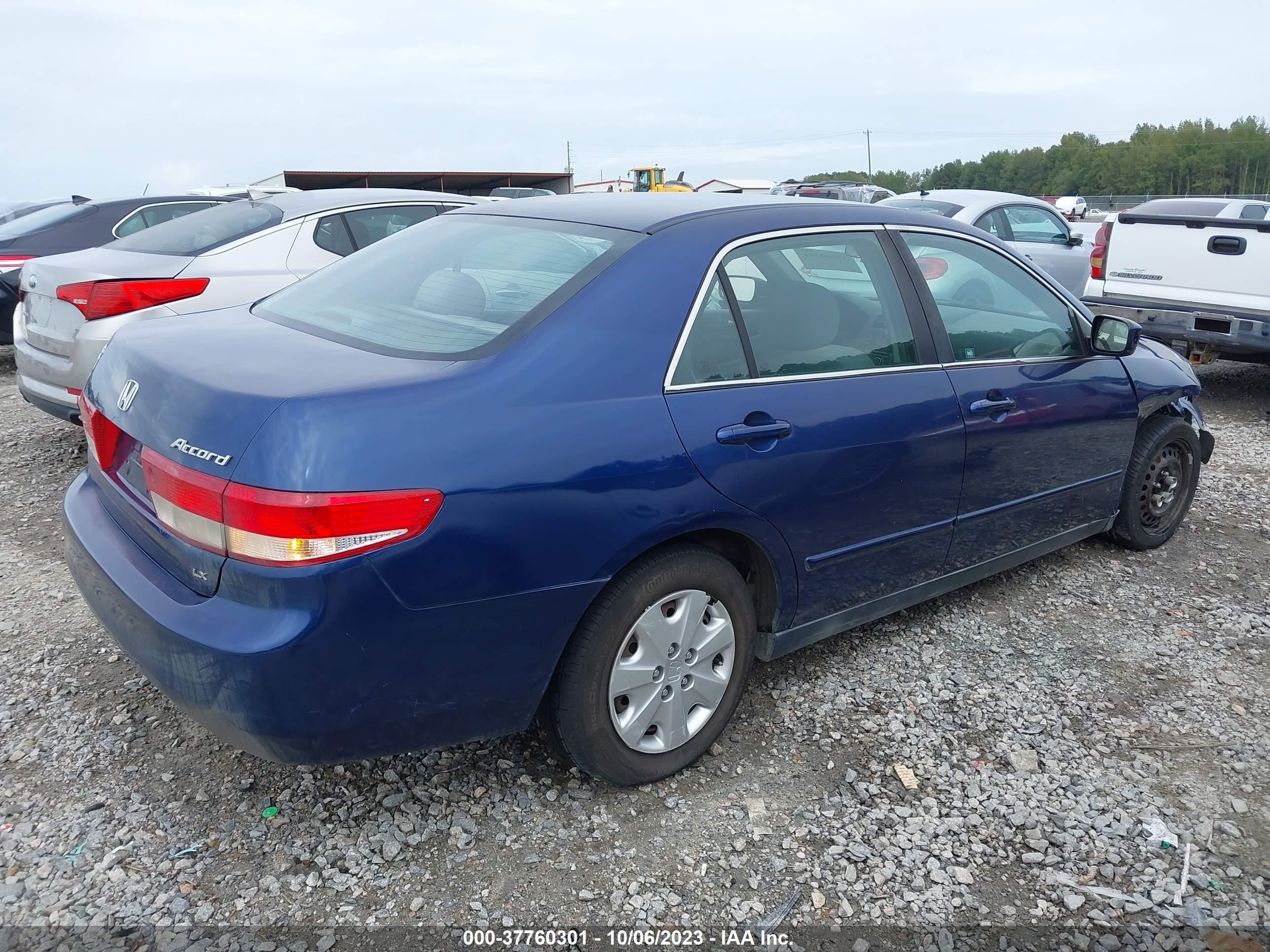 Photo 3 VIN: 1HGCM56363A033634 - HONDA ACCORD 