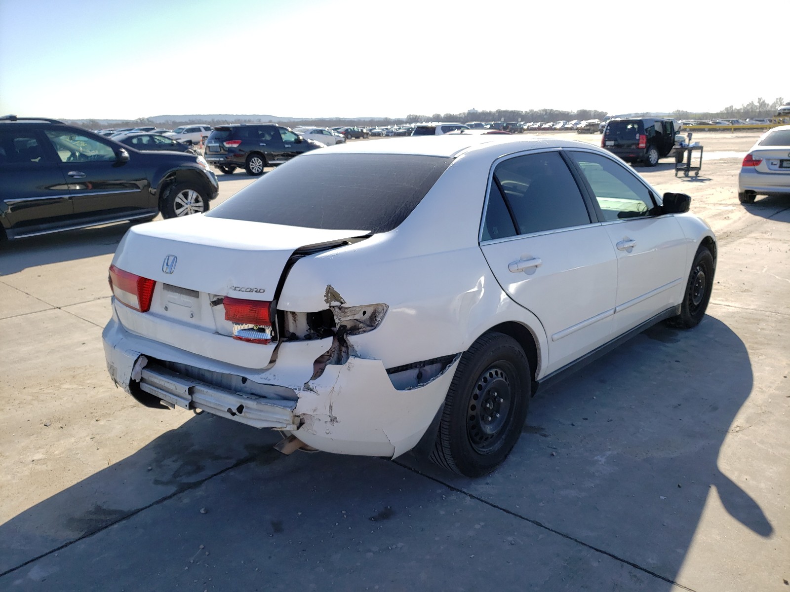 Photo 3 VIN: 1HGCM56363A086379 - HONDA ACCORD LX 