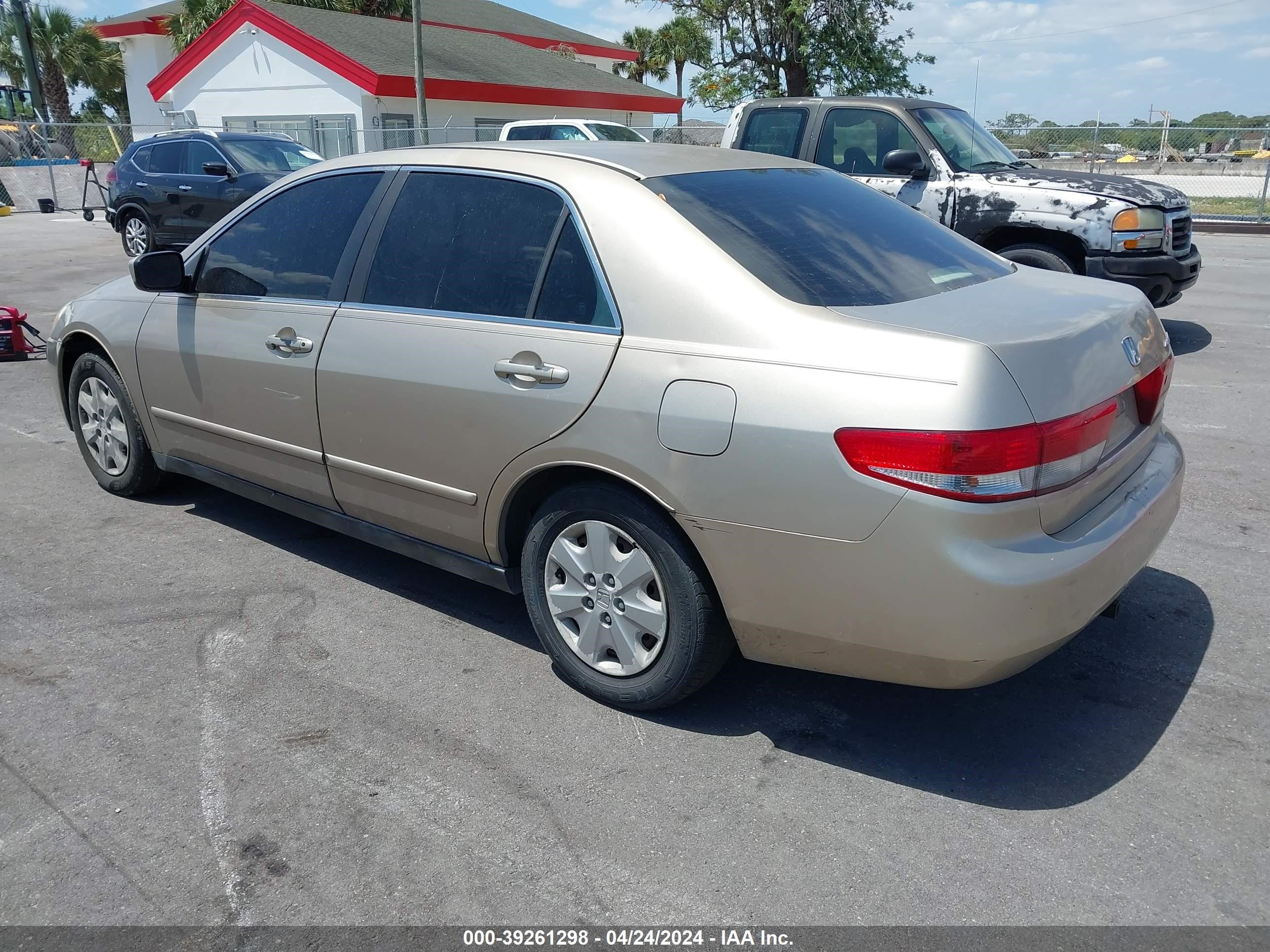 Photo 2 VIN: 1HGCM56363A112477 - HONDA ACCORD 