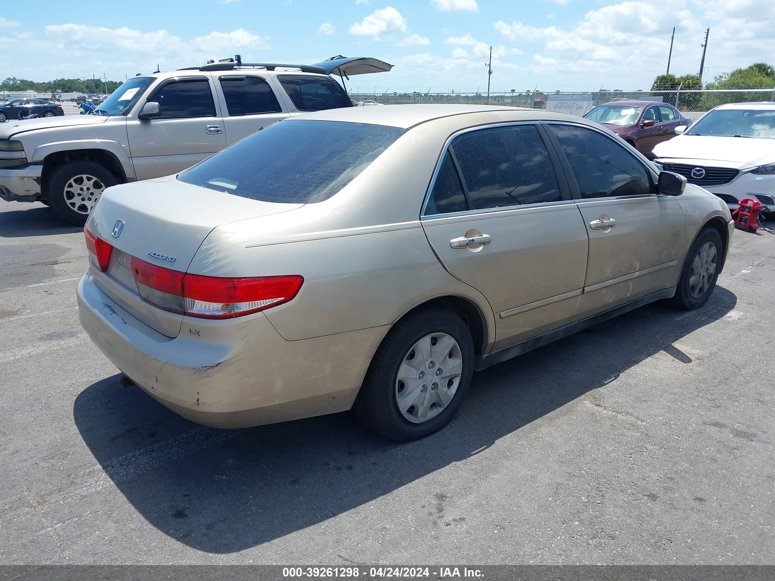 Photo 3 VIN: 1HGCM56363A112477 - HONDA ACCORD 