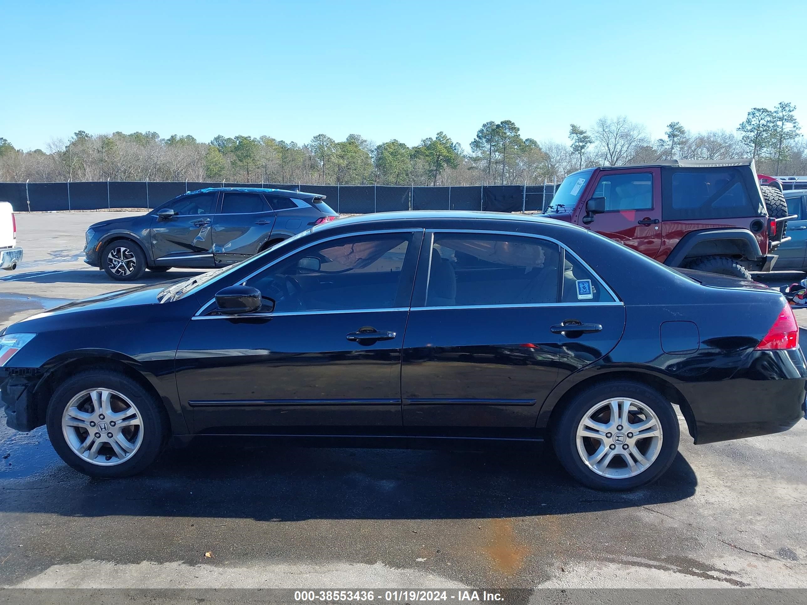 Photo 14 VIN: 1HGCM56366A074110 - HONDA ACCORD 