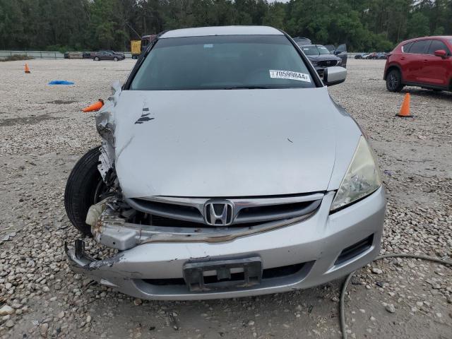 Photo 4 VIN: 1HGCM56367A122447 - HONDA ACCORD SE 