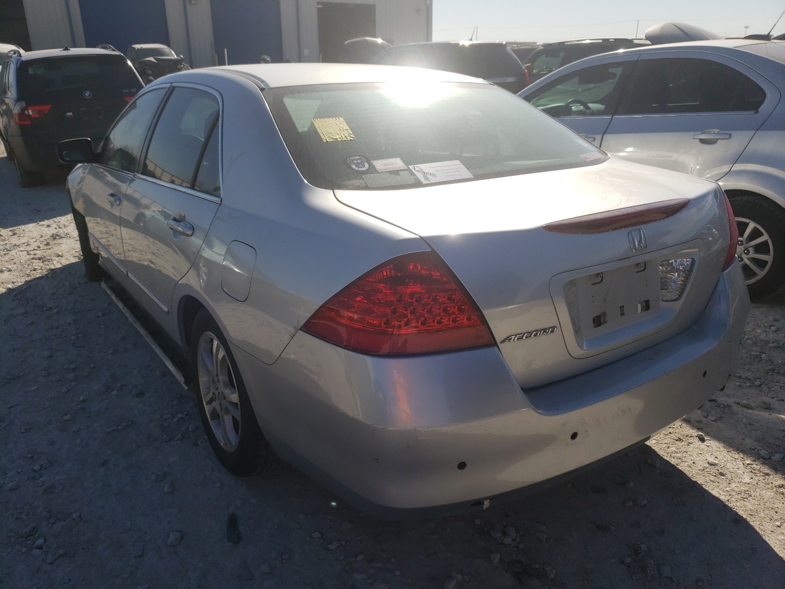 Photo 2 VIN: 1HGCM56367A189601 - HONDA ACCORD SE 