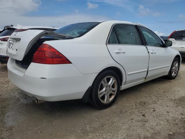 Photo 2 VIN: 1HGCM56367A190618 - HONDA ACCORD SE 