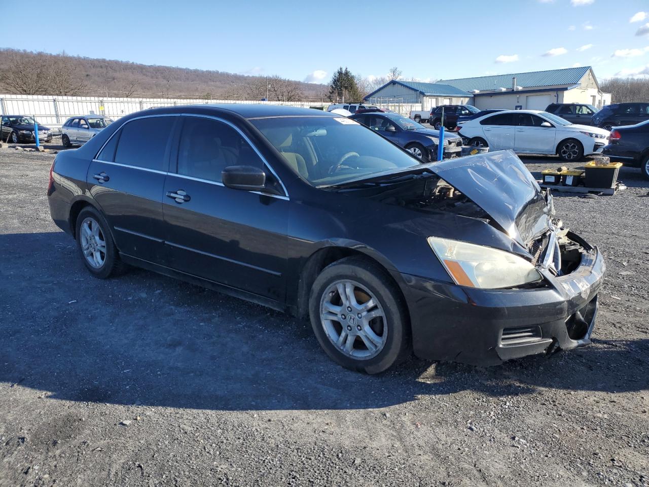 Photo 3 VIN: 1HGCM56367A211838 - HONDA ACCORD 