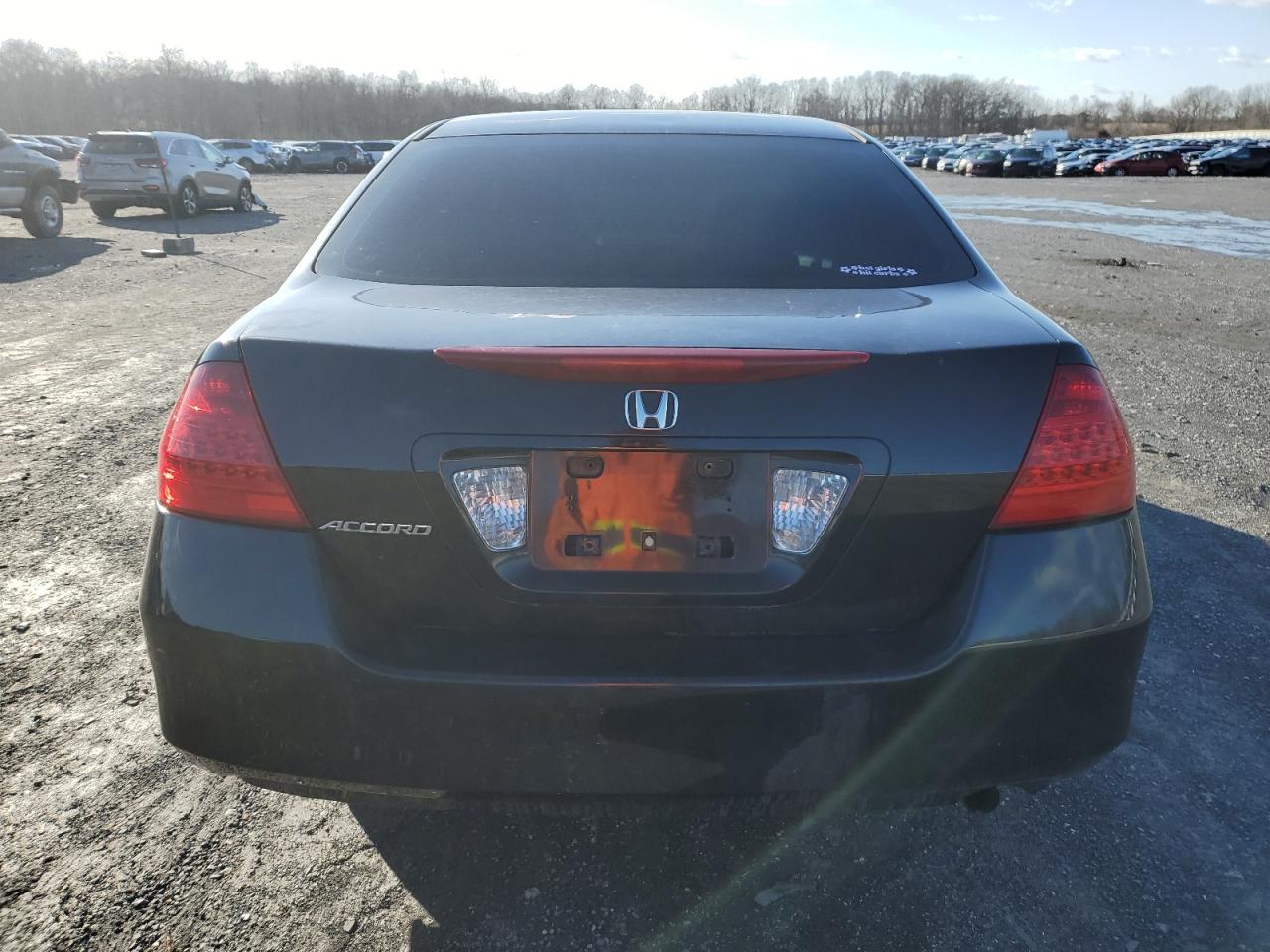 Photo 5 VIN: 1HGCM56367A211838 - HONDA ACCORD 