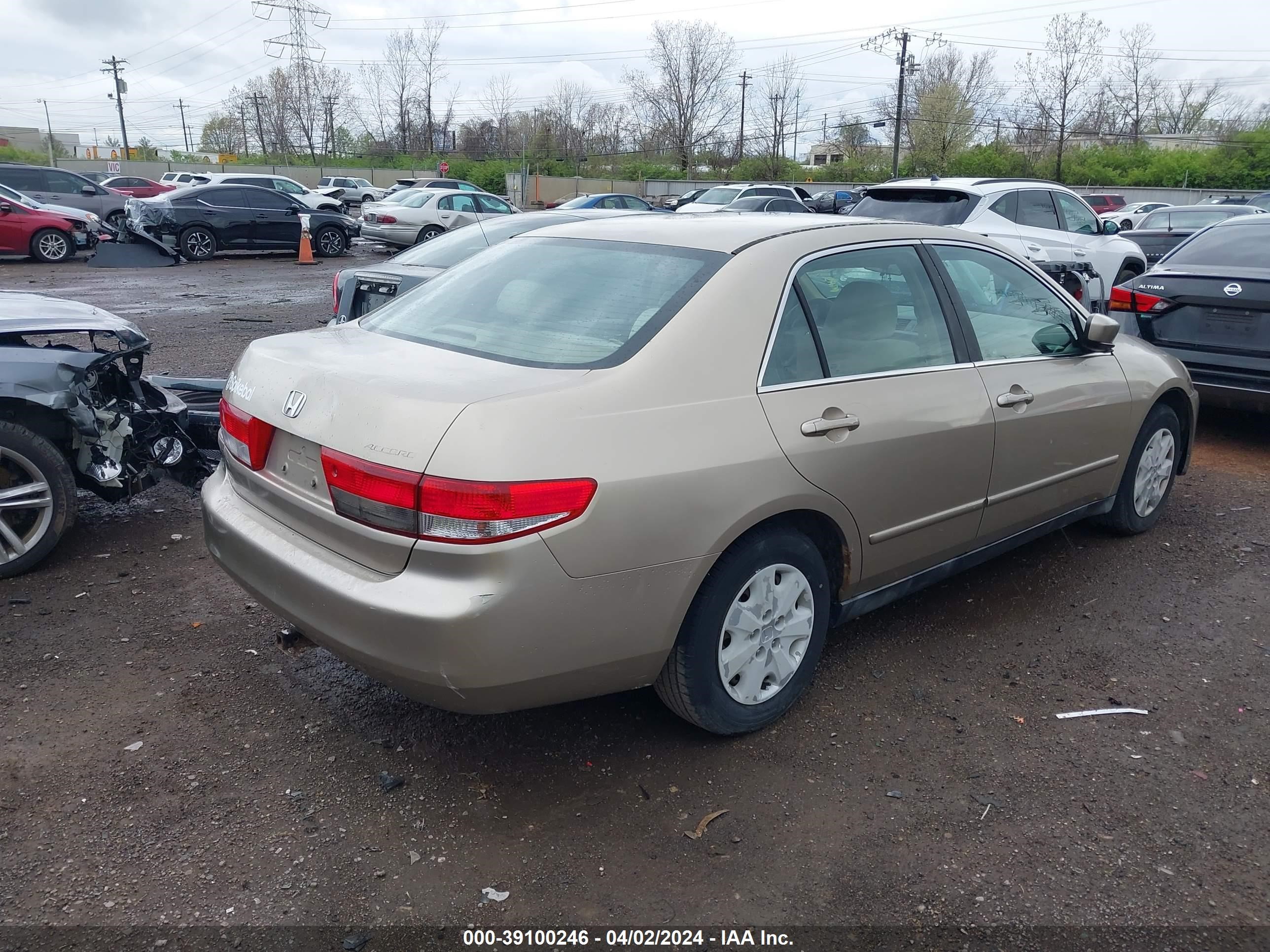 Photo 3 VIN: 1HGCM56373A005454 - HONDA ACCORD 