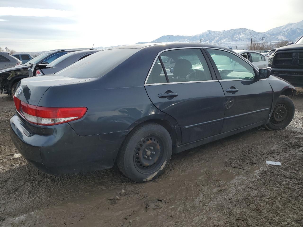 Photo 2 VIN: 1HGCM56373A117140 - HONDA ACCORD 